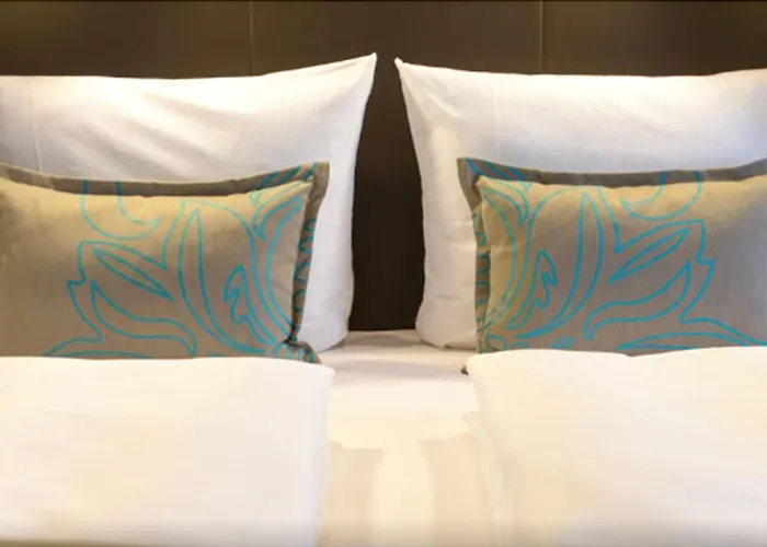 Hotel One Frankfurt-roemer