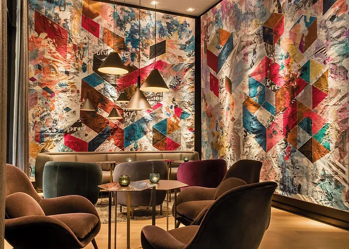 Hotel One Frankfurt-roemer 3*
