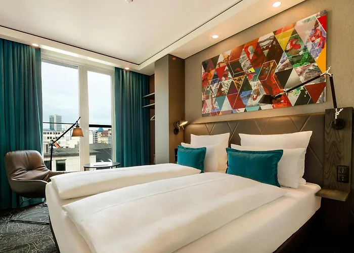 One Frankfurt-roemer Hotel 3*