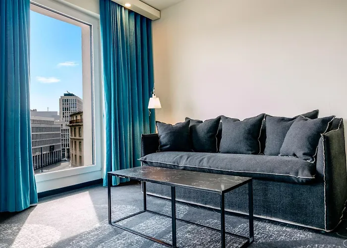 فندق One Frankfurt-roemer 3*
