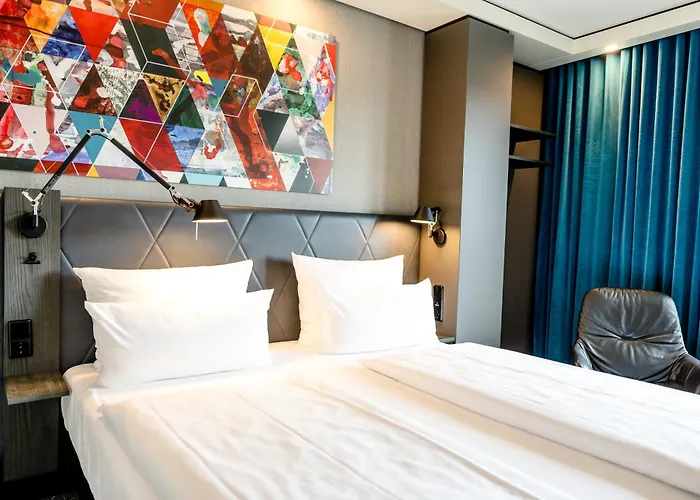 One Frankfurt-roemer 3* فرانكفورت